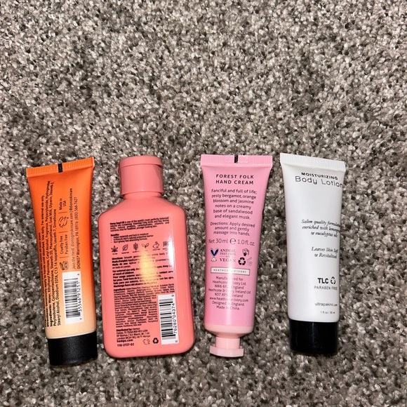 Travel lotion bundle - Picture 3 of 3